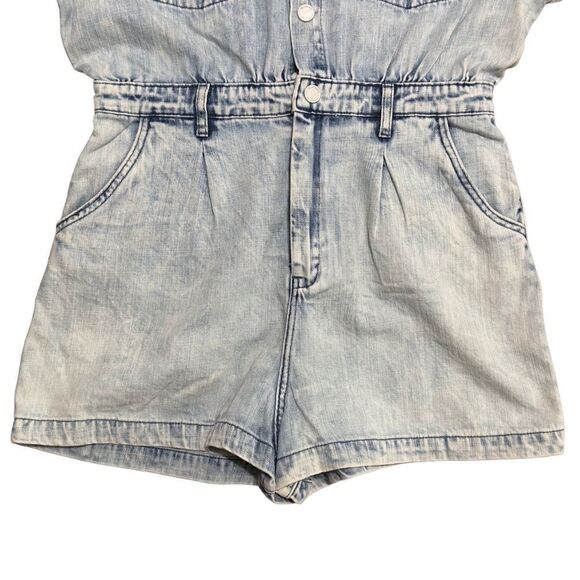 Blank NYC Light Wash Denim Short Sleeve Romper LARGE NWT - Picture 15 of 16